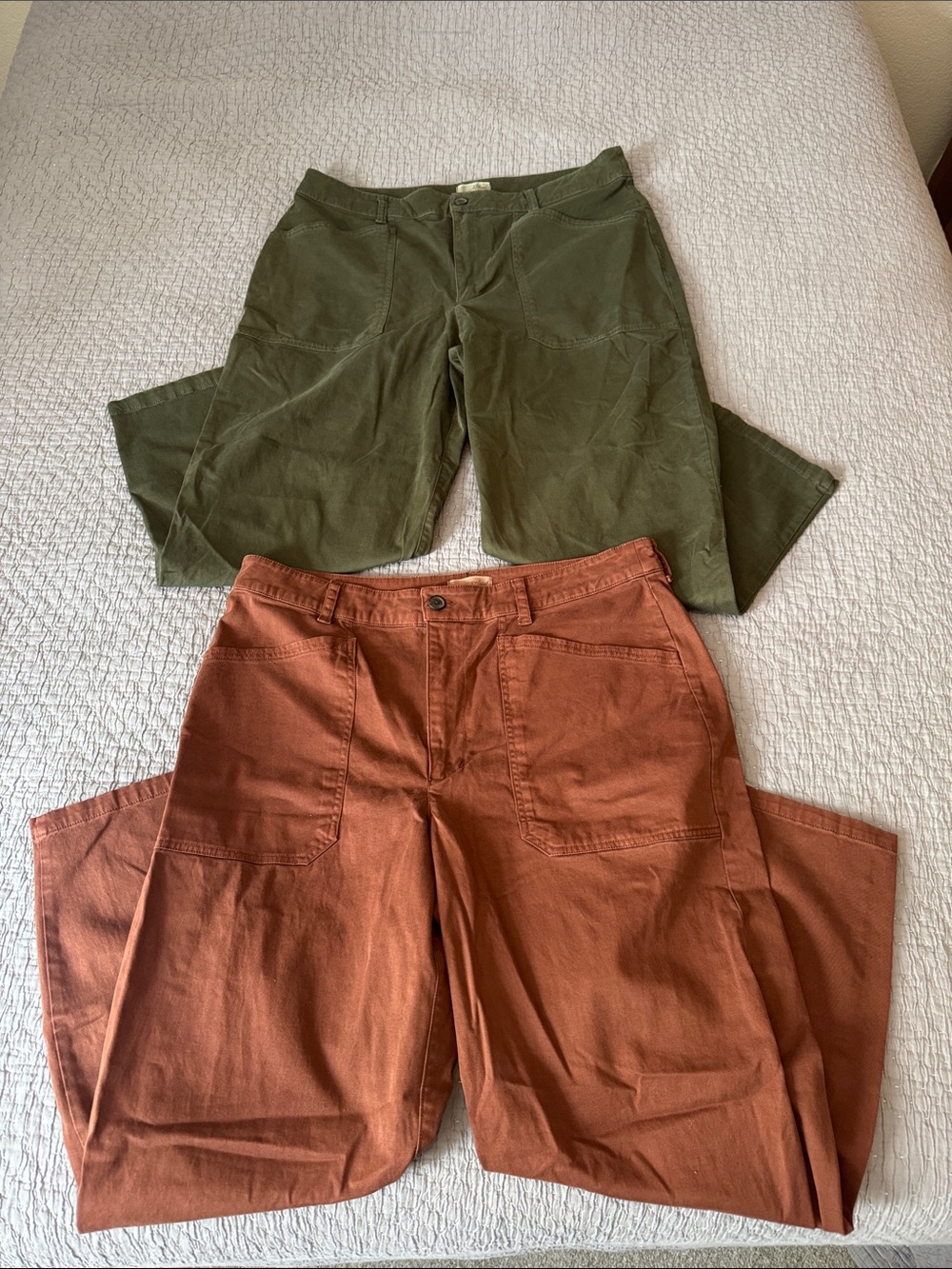 Universal Thread Everyday Classic Cropped Pants Set of 2